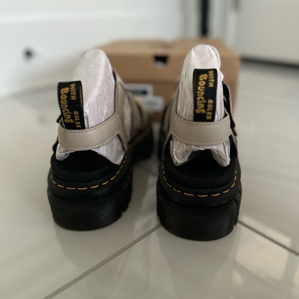 Dr. Martens Ricki 3-Strap Platform Sandals
Size: US 9 Color: Cobblestone Grey - Picture 3 of 11